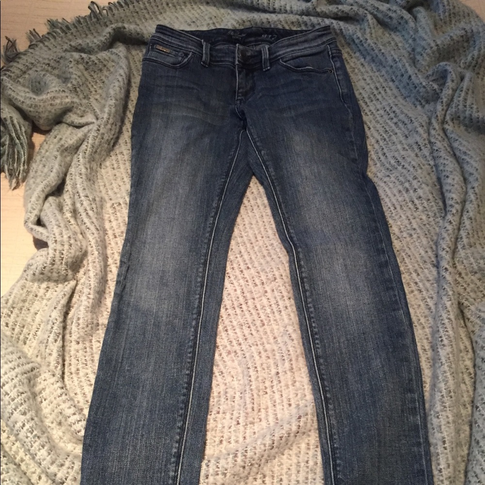 917 jeans from the limited